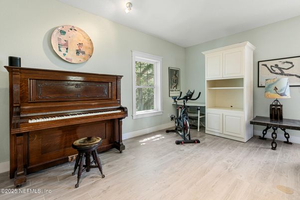 Fitness Equipment, Interior, Piano, Wood Texture Flooring
