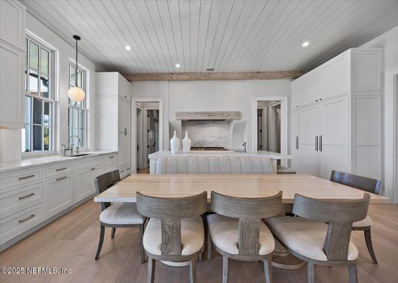 Dining room, Interior, Kitchen, Pendant Lights, Recessed Lighting, Wood Texture Flooring