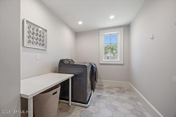 Interior, Recessed Lighting, Washer