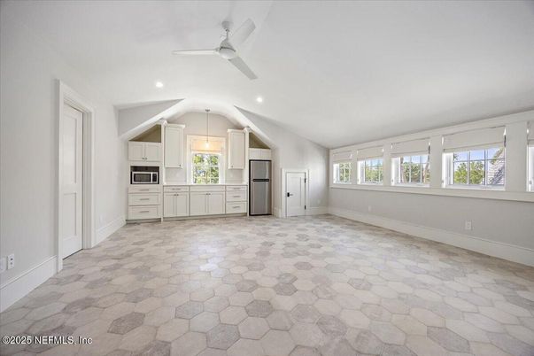 Empty room, Interior, Kitchen, Pendant Lights, Recessed Lighting, Stainless Steel Appliances