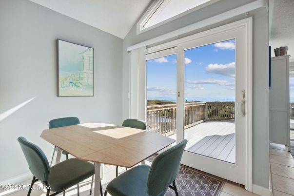 Dining room, Interior, Water