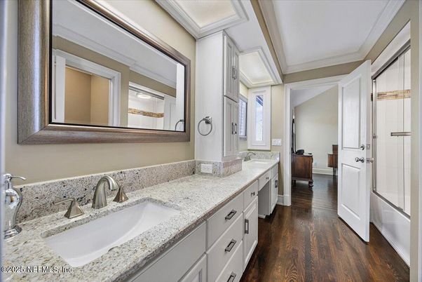 Bathroom, Dual Sink Vanities, Interior, Wood Texture Flooring