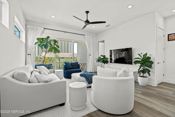 Interior, Living room, Recessed Lighting, Wood Texture Flooring