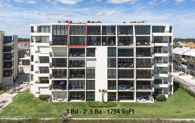 Exterior, Facade, Condo Building