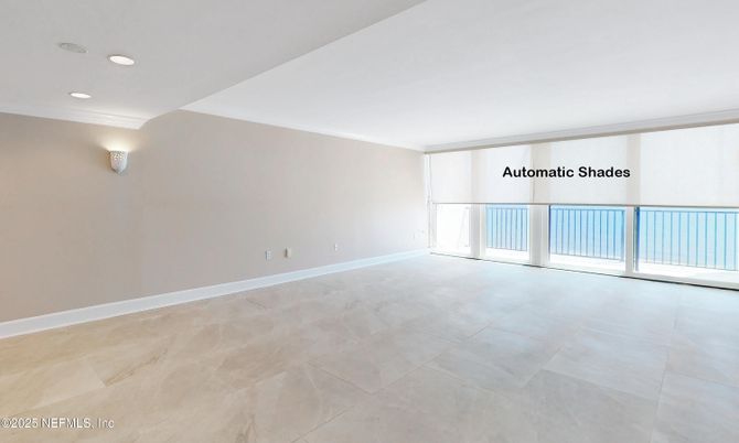 Empty room, Interior, Recessed Lighting