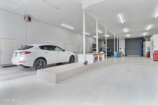 Garage, Interior, Recessed Lighting
