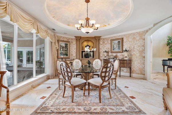 Chandelier, Dining room, Interior, Piano