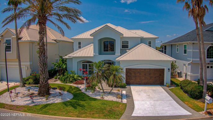 Attached, Exterior, Facade, Spanish Mediterranean