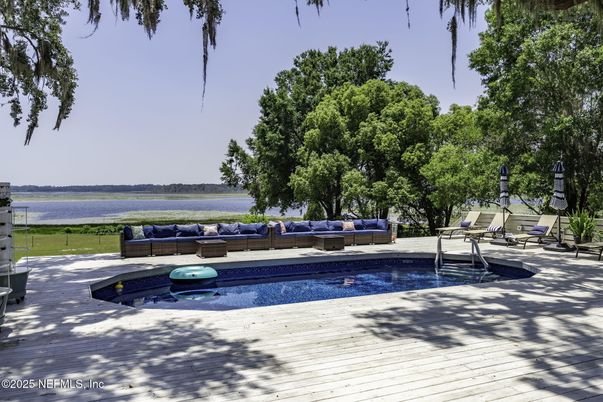 Exterior, Pool, Water
