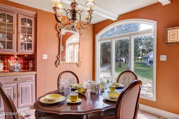 Chandelier, Dining room, Interior