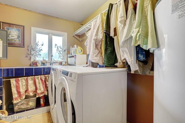 Interior, Washer