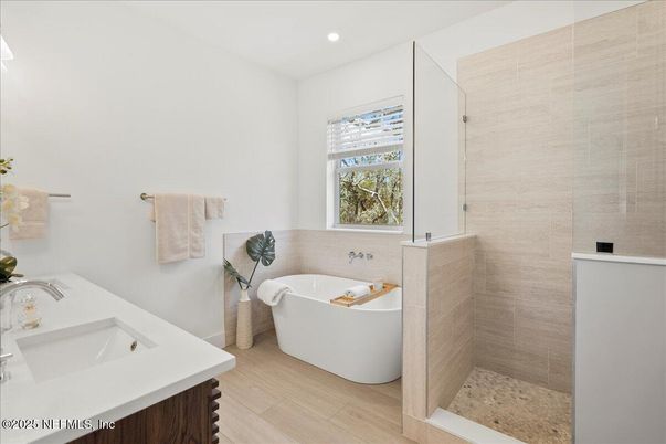 Bathroom, Free Standing Baths, Interior, Recessed Lighting, Wood Texture Flooring