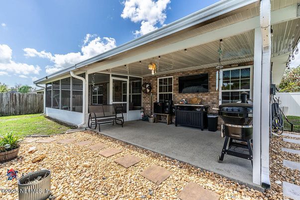 Exterior, Hot Tub