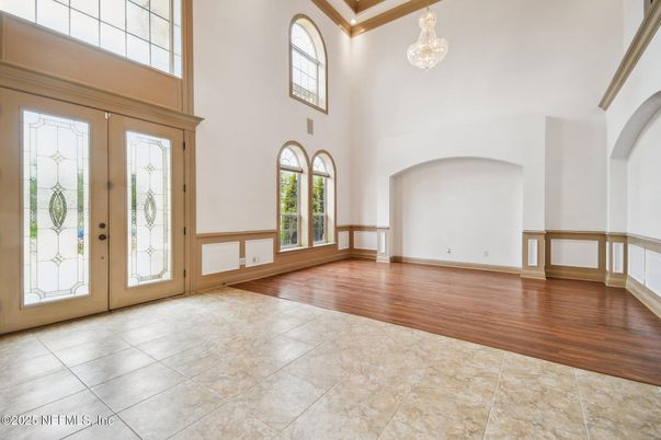 Chandelier, Interior, Wood Texture Flooring