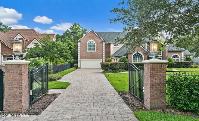 Exterior, Facade, Brick Facade, French Provincial