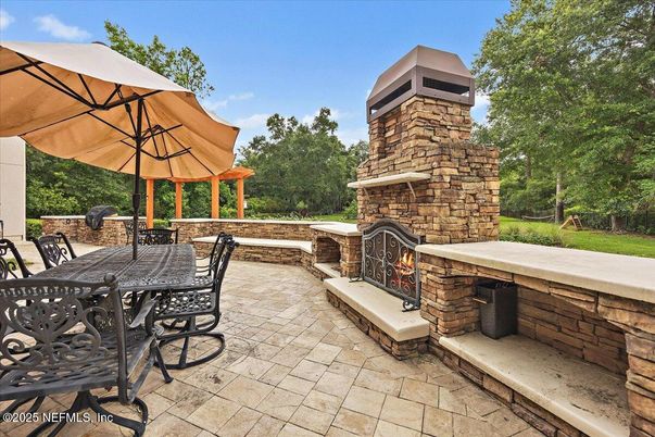 Exterior, Fireplace