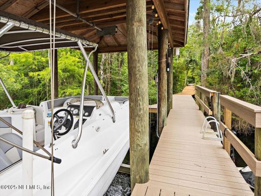 Exterior, Hot Tub