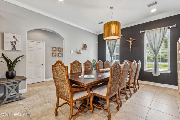 Dining room, Interior, Pendant Lights, Recessed Lighting