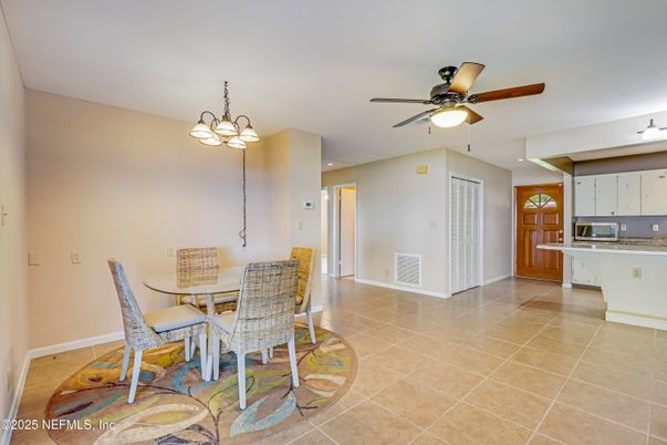 Chandelier, Dining room, Interior, Kitchen, Pendant Lights, Recessed Lighting
