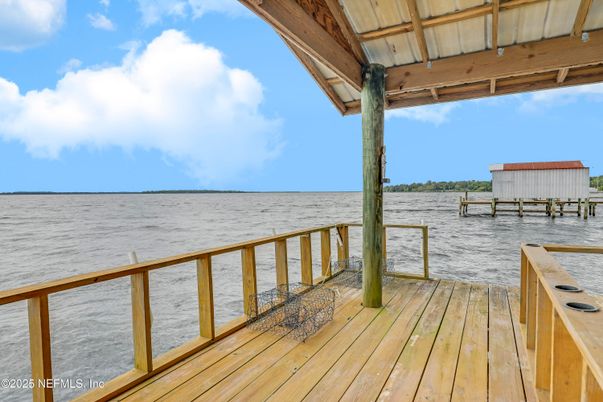 Exterior, Water