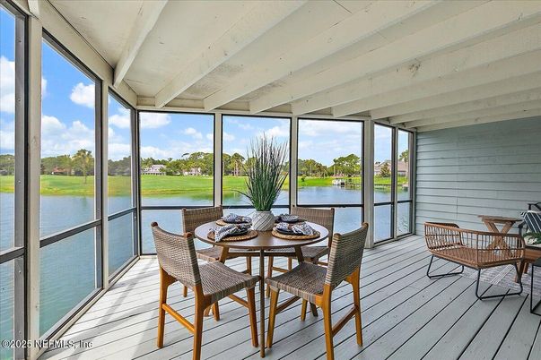 Dining room, Interior, Sun Room, Water, Wood Texture Flooring
