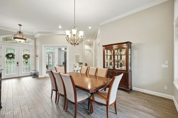 Chandelier, Dining room, Interior, Pendant Lights, Recessed Lighting, Wood Texture Flooring