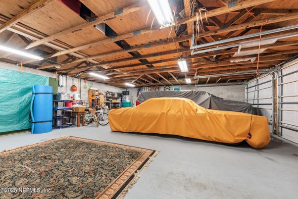 Garage, Interior, Wooden Beams, Wooden Ceilings