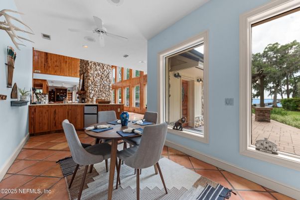 Dining room, Interior, Recessed Lighting