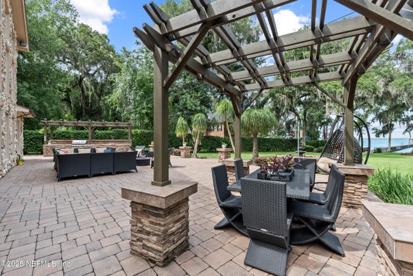 Exterior, Hot Tub