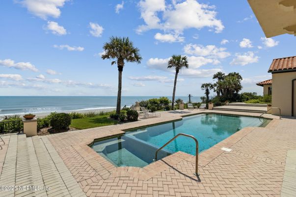 Exterior, Pool, Water