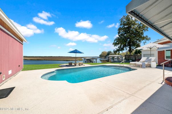 Exterior, Pool, Water