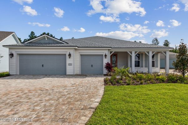 Attached, Exterior, Facade, Ranch
