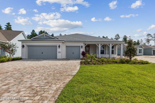 Attached, Exterior, Facade, Ranch
