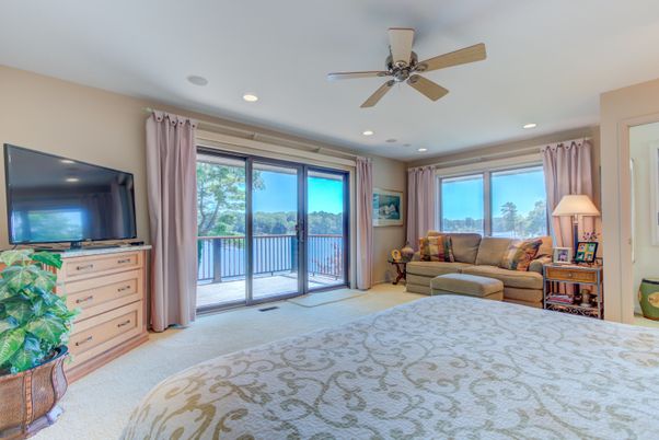 Bedroom, Interior, Living room, Recessed Lighting