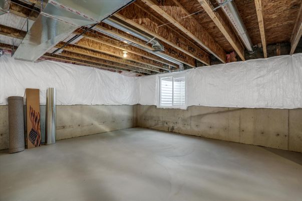 Empty room, Interior, Wooden Beams