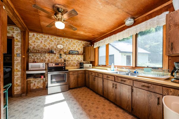 Interior, Kitchen, Wooden Ceilings