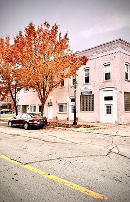 Exterior, Facade, Rowhouse