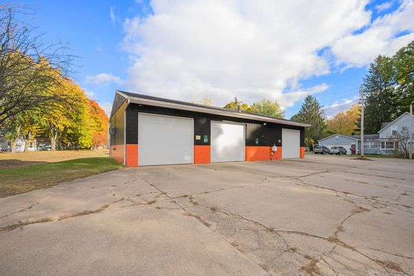 Backyard, Detached Garage, Exterior