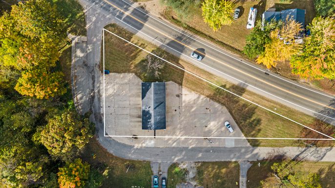 Exterior, Drone