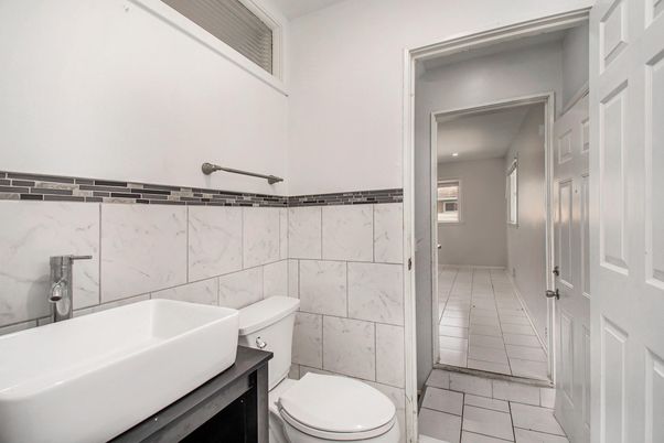 Bathroom, Interior, Marble Walls