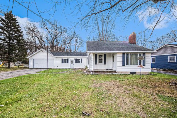Backyard, Detached Garage, Exterior, Facade, Cape Cod