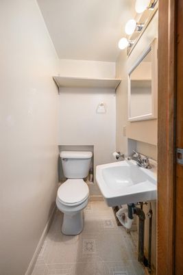 Bathroom, Interior
