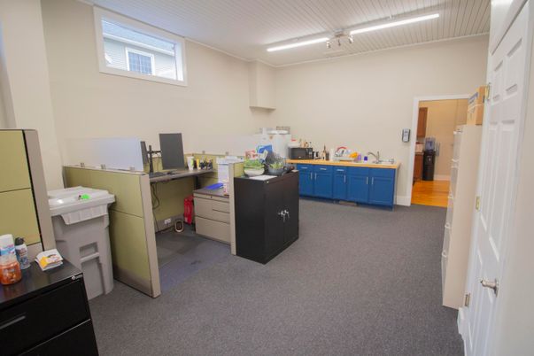 Home Office, Interior