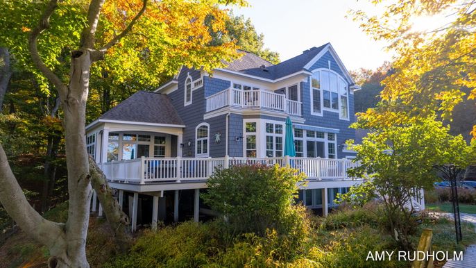 Exterior, Facade, Queen Anne Victorian