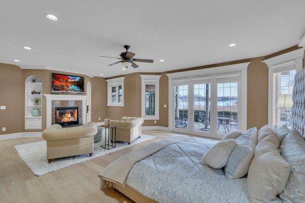 Bedroom, Fireplace, Interior, Living room, Recessed Lighting, Wood Texture Flooring