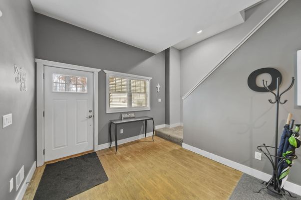 Interior, Recessed Lighting, Wood Texture Flooring