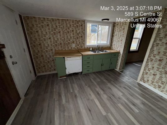 Interior, Kitchen, Wood Texture Flooring