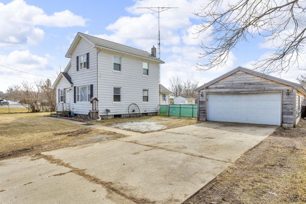 Backyard, Detached Garage, Exterior