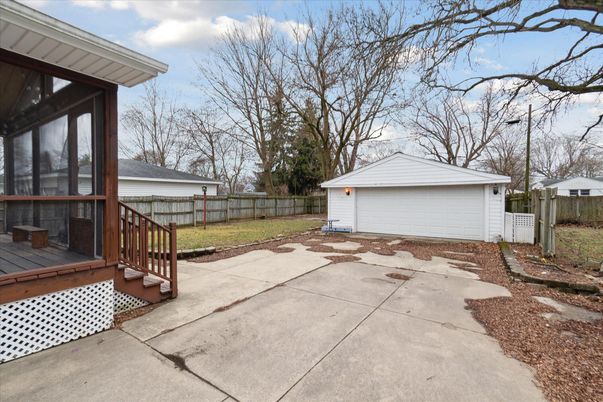 Backyard, Detached Garage, Exterior