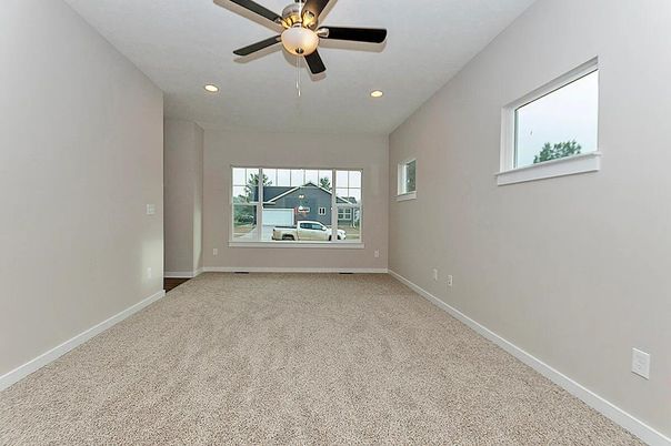 Empty room, Interior, Recessed Lighting